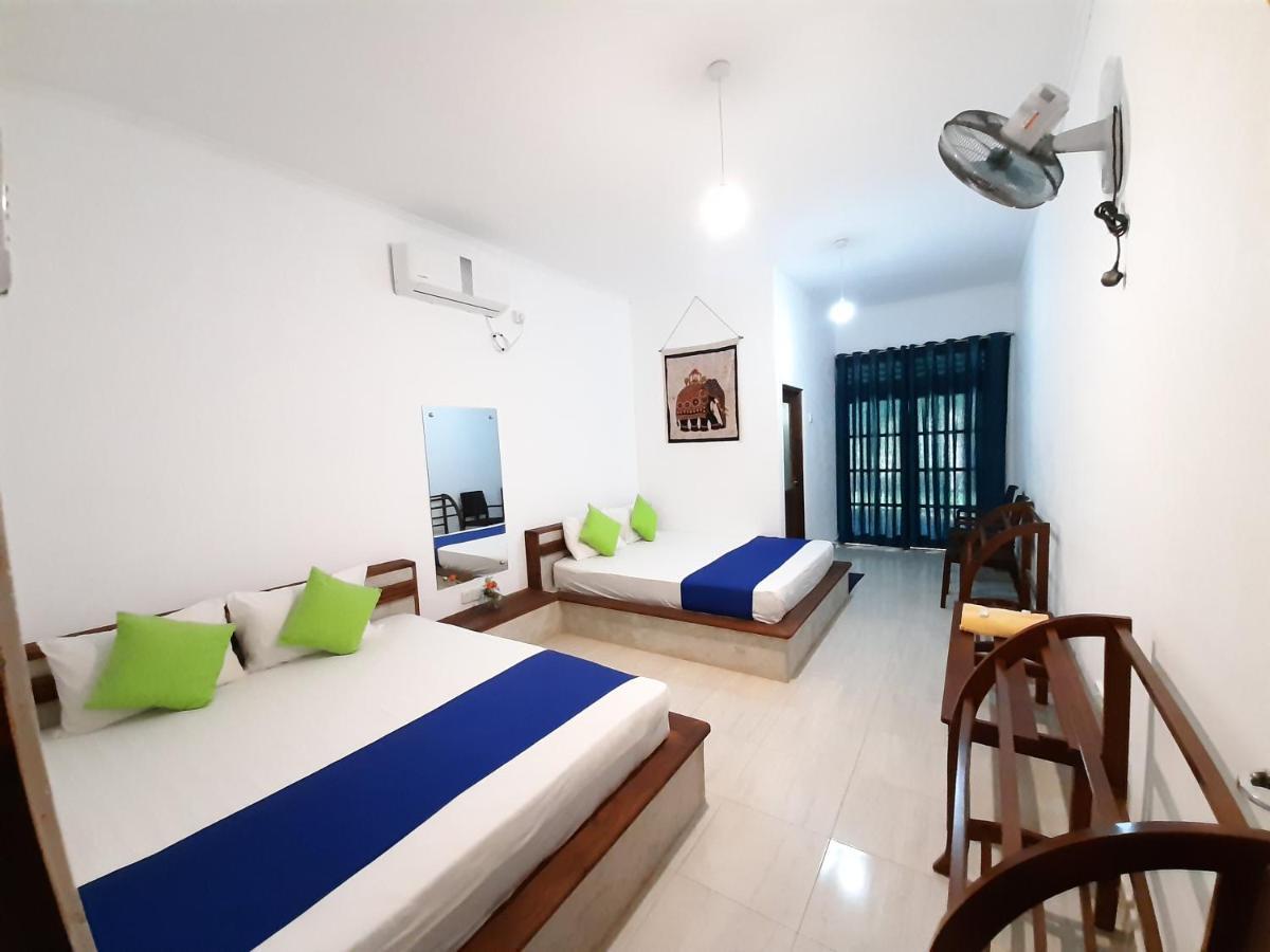 Nature'S Hideout Holiday Home Mirigama Екстер'єр фото